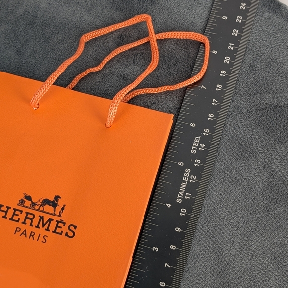 Hermés shopping gift bag - Picture 3 of 5